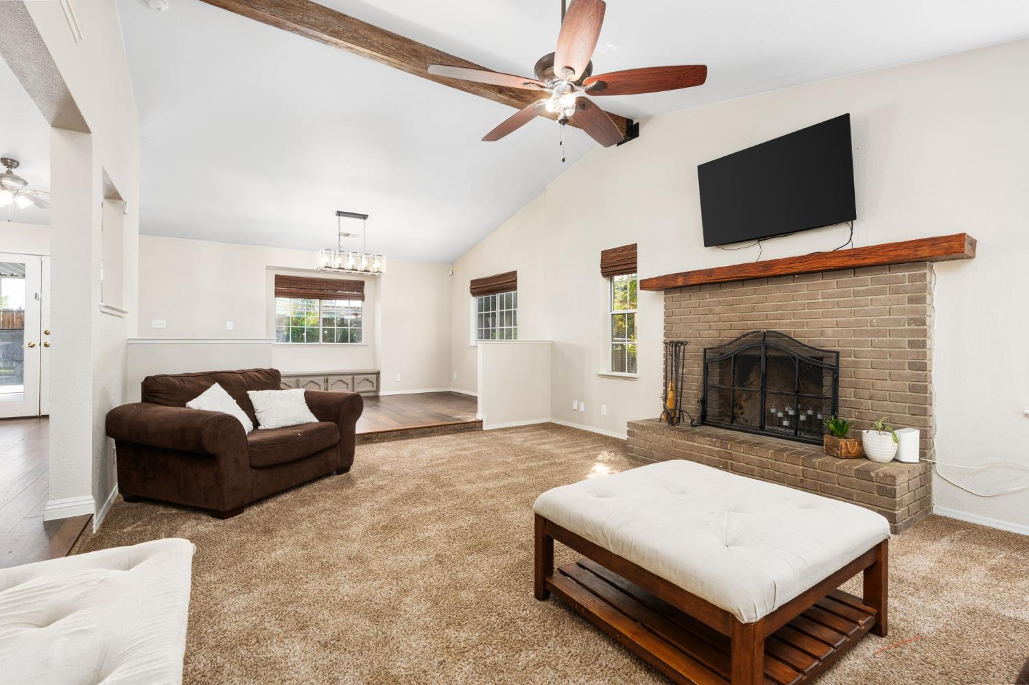 2481 Skansen St, Kingsburg, CA 93631