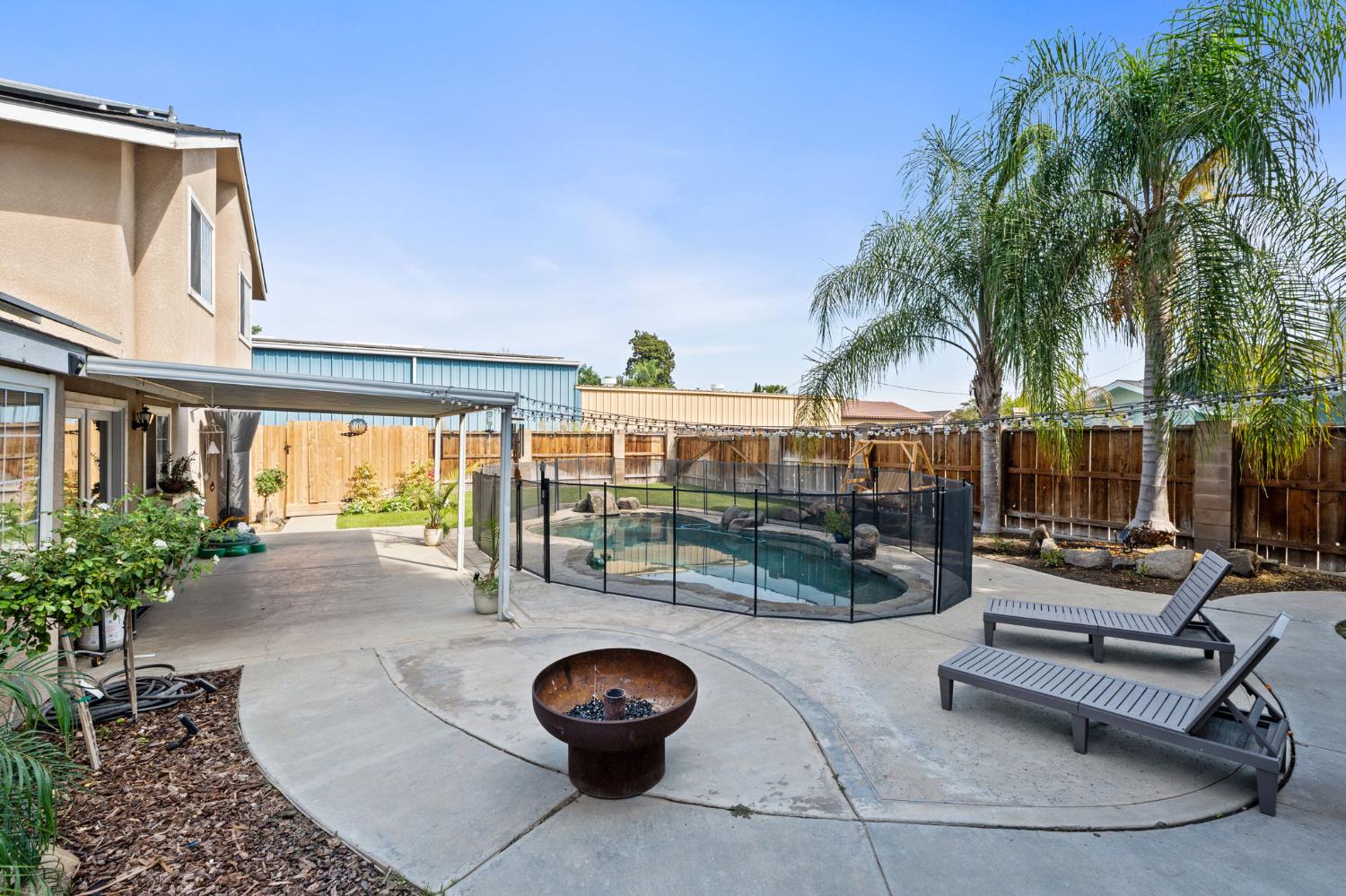 2481 Skansen St, Kingsburg, CA 93631