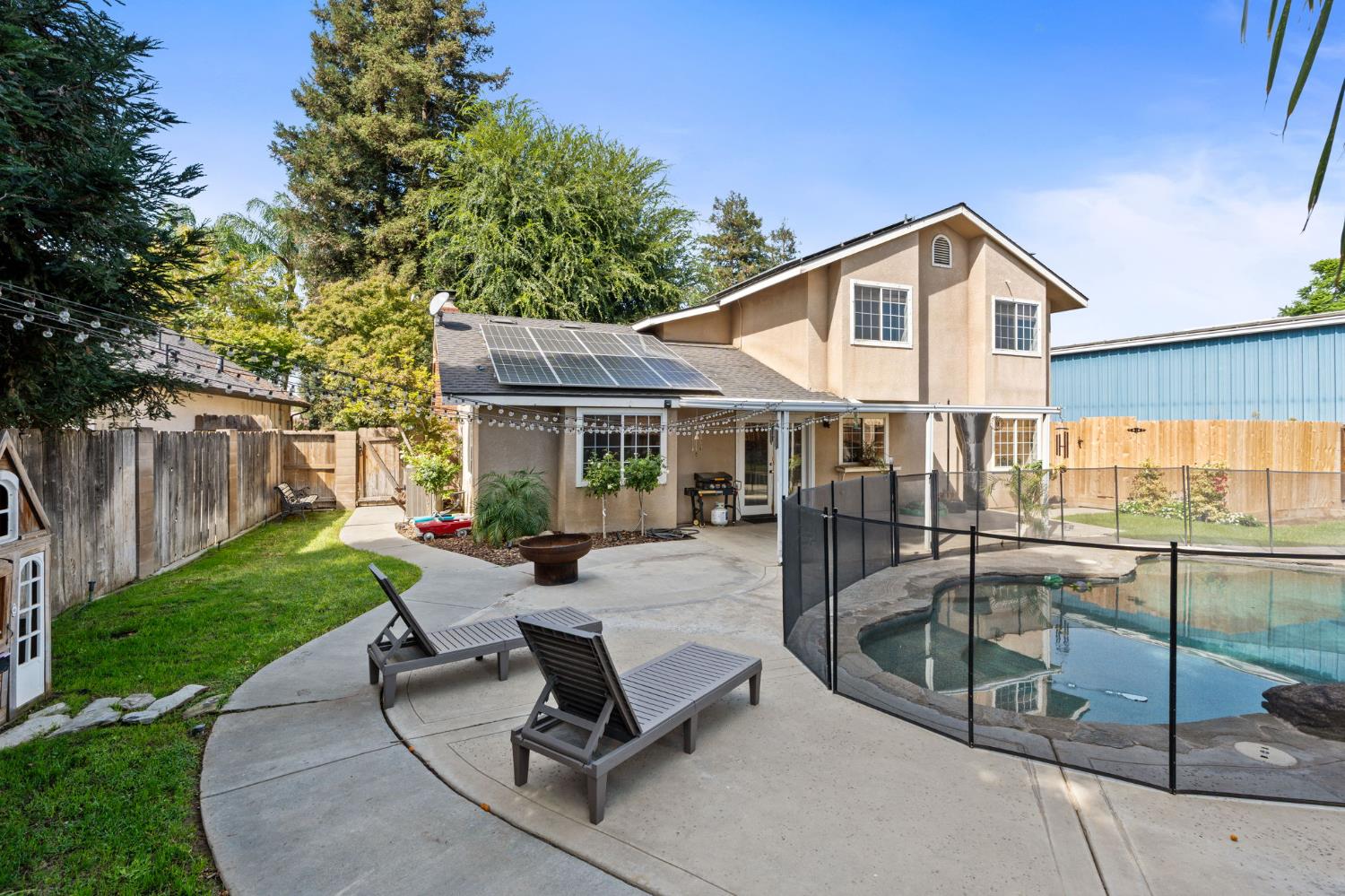 2481 Skansen St, Kingsburg, CA 93631