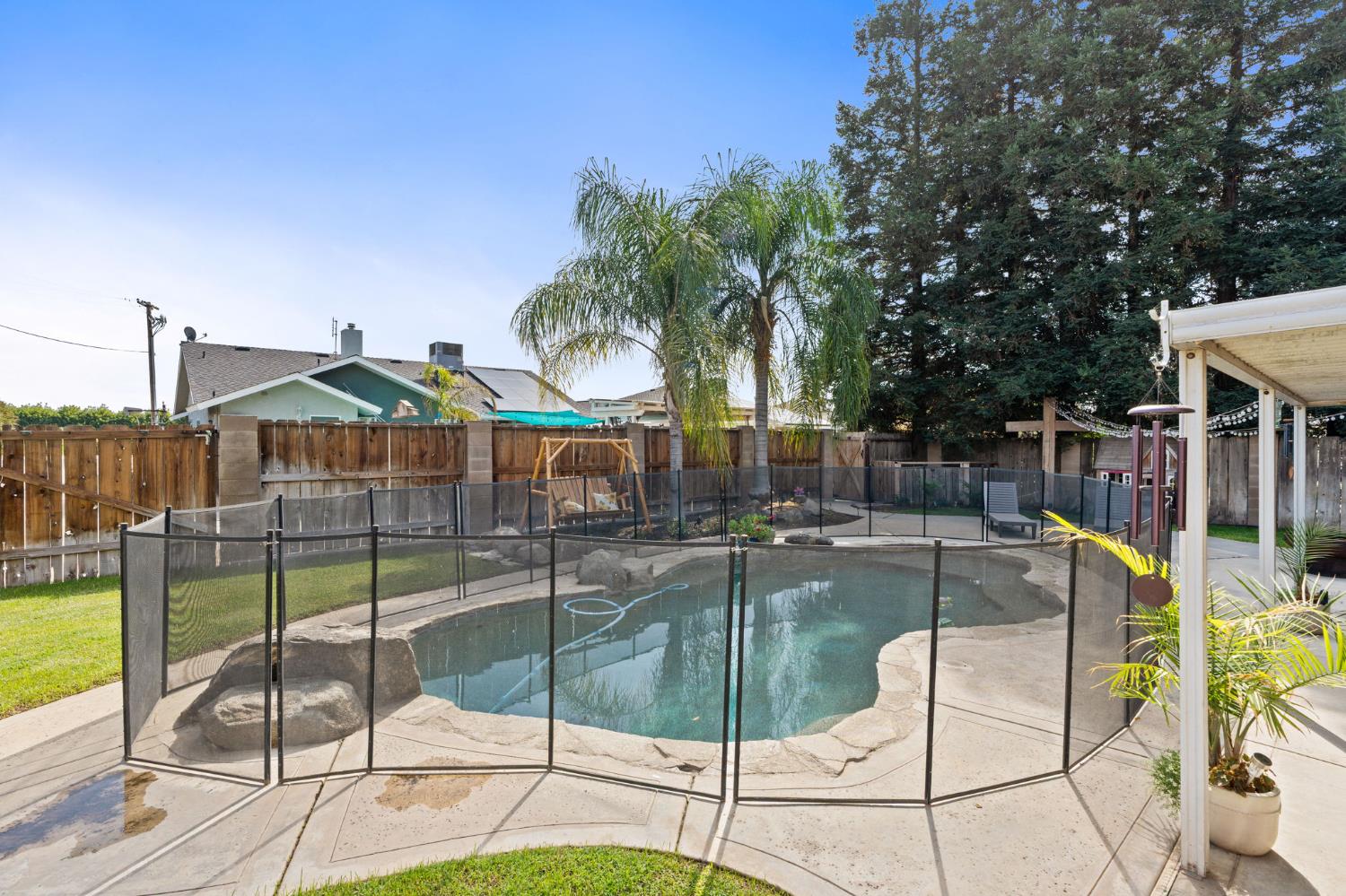 2481 Skansen St, Kingsburg, CA 93631