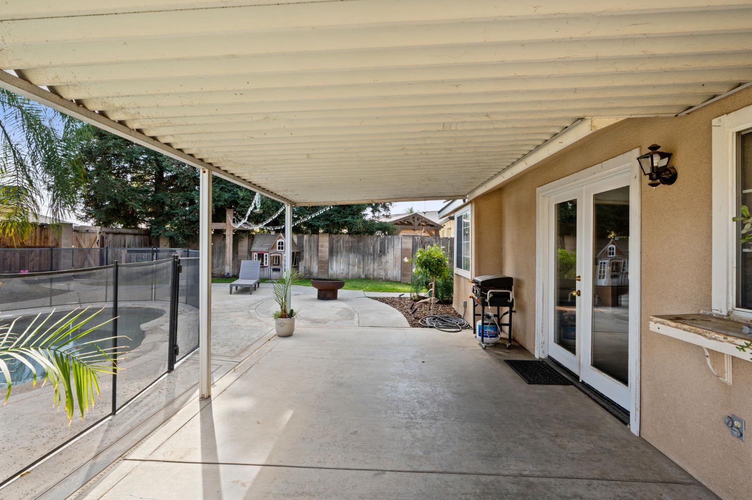 2481 Skansen St, Kingsburg, CA 93631