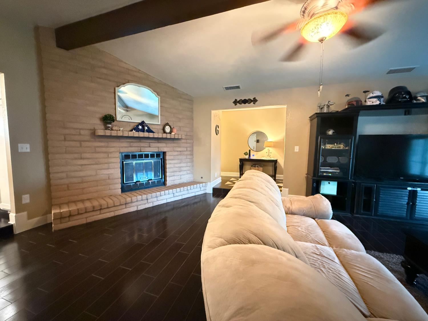 2501 Carolyn St, Kingsburg, CA 93631